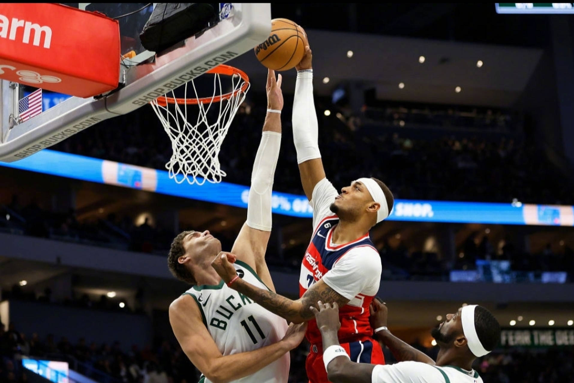 密尔沃基雄鹿内部会议纪要流出——今晚外线爆发，NBA季后赛使命明确，团队化学反应显著的简单介绍网页版登录入口